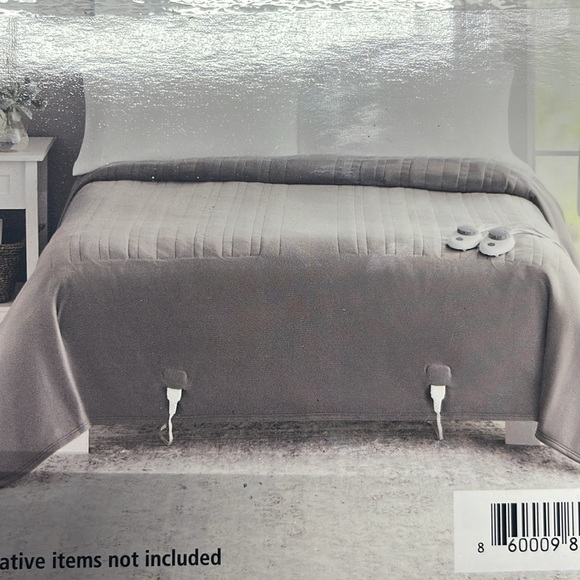 Mainstays Soft Fleece Electric Heated Blanket, Gray, Queen, 84"
× 90", 2 control - Picture 15 of 15